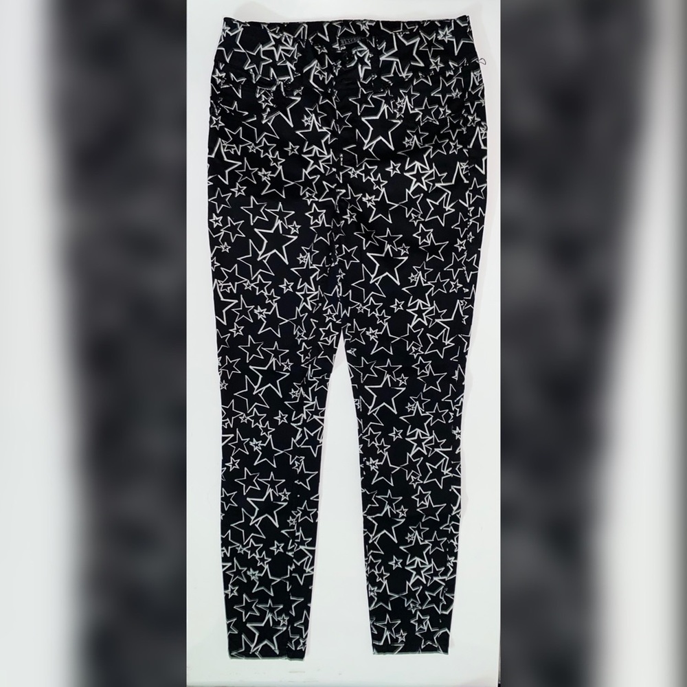 Black and white star pants